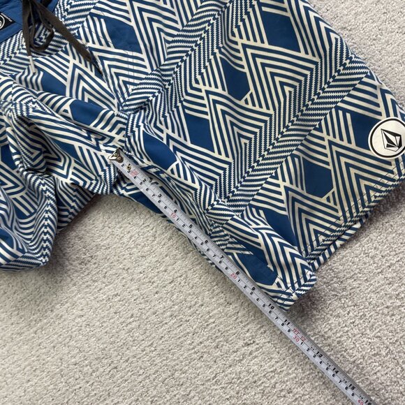 Y2K Volcom Board Shorts Men Psychedelic Blue Stripe Cinch Fly Pure Function *34* - Picture 13 of 16